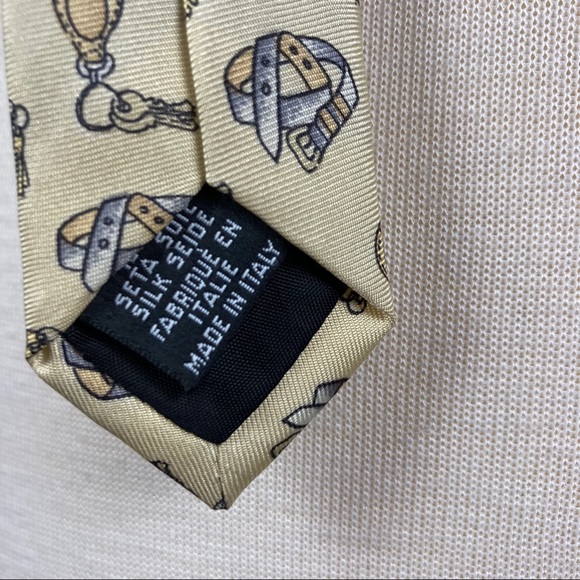 Longchamp men’s key and belt printed silk tie - Picture 9 of 9